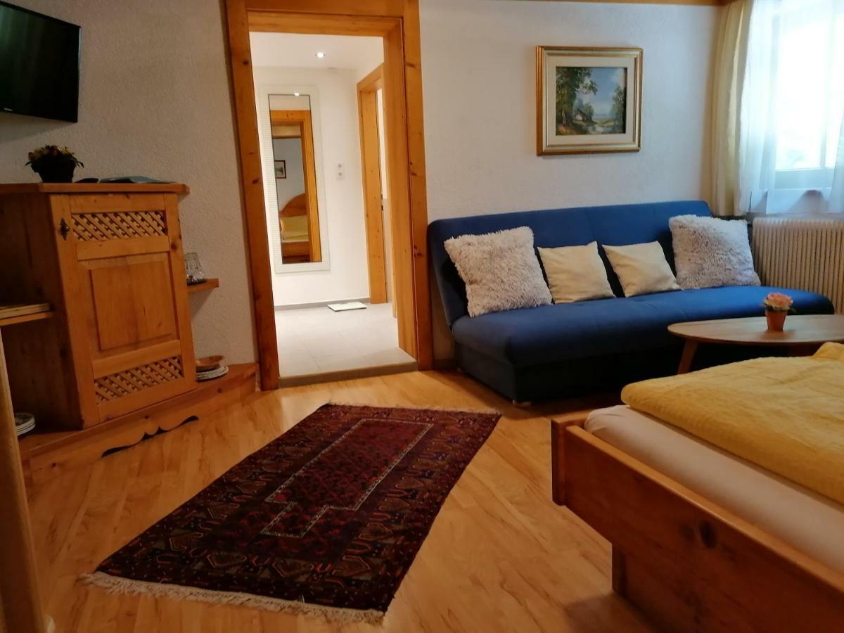 Pension Heilbad Burgwies Stuhlfelden Rum bild